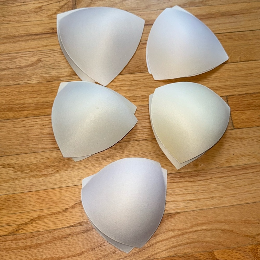 Removable Cups Bra Replacement Inserts Liner Triangle Pads Tops Sports Swimsuit